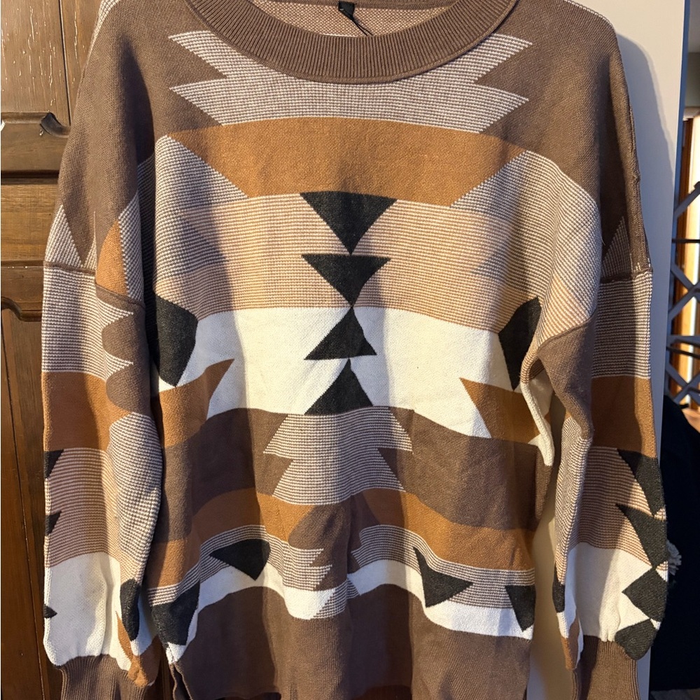 Geometric Pattern Brown Sweater - image 1